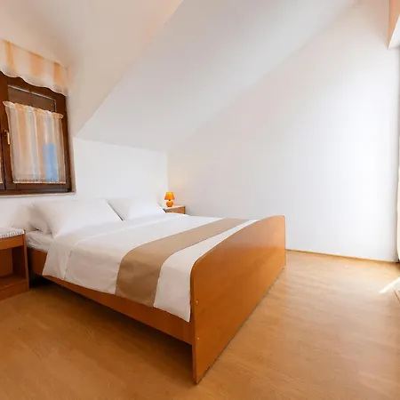 Biserka Daire *